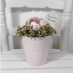 Szeretet kaspó anyáknapjára.