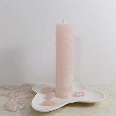 Hosszú rózsaszín gyertya. 15x4 cm 