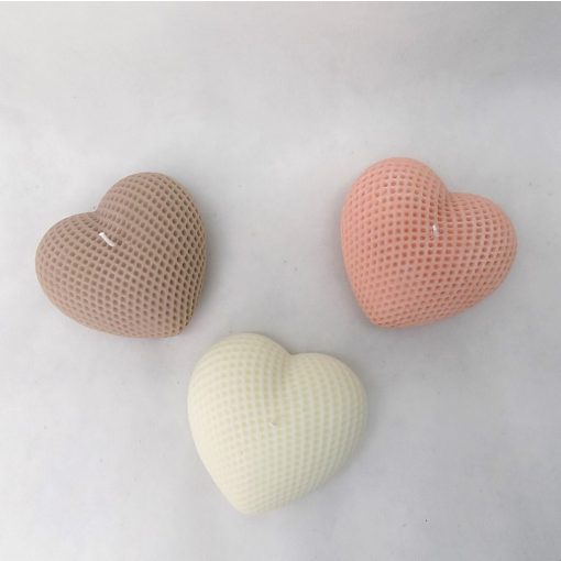 Szívgyertya dobozban [ 3 féle ] 10x9,5x4 cm