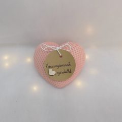   Rózsaszín szívgyertya dobozban, anyáknapi cimkével 10x9,5x4 cm