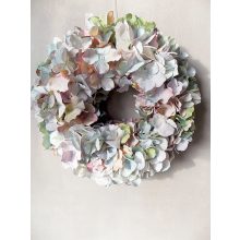 Hortenzia koszorú, festett selyemvirágból. 
