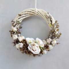   Selyemvirággal gíszített természetes ajtódísz ∅:30 cm