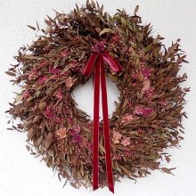 Eukaliptusz  koszorú, virágokkal ∅:55-58 cm
