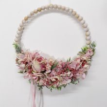 Selyemvirágos ajtódísz, fagolyós alapon  ∅:30 cm