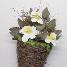 Szőlővessző virágtartó, ajtódísz nárcisszall. 56x24cm